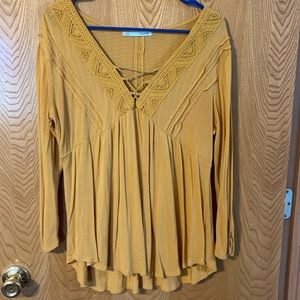 3/4 mustard yellow top by Maurices
